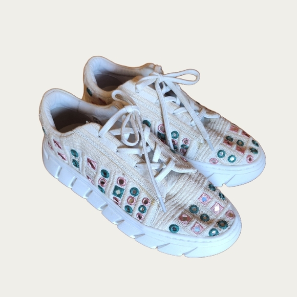 Free People Women Catch Me If You Can Crochet Mirror Fashion Sneakers EU 39 EUC - Picture 4 of 8